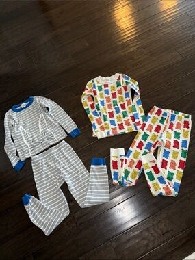 Hanna Andersson PJ Kids BUNDLE Two-Piece Gummy Bear & stripe Print Pajama Sets